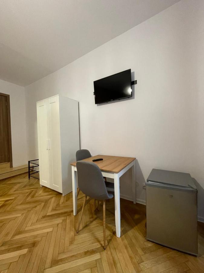 Schei Central Studios In The Heart Of Брашов Екстер'єр фото