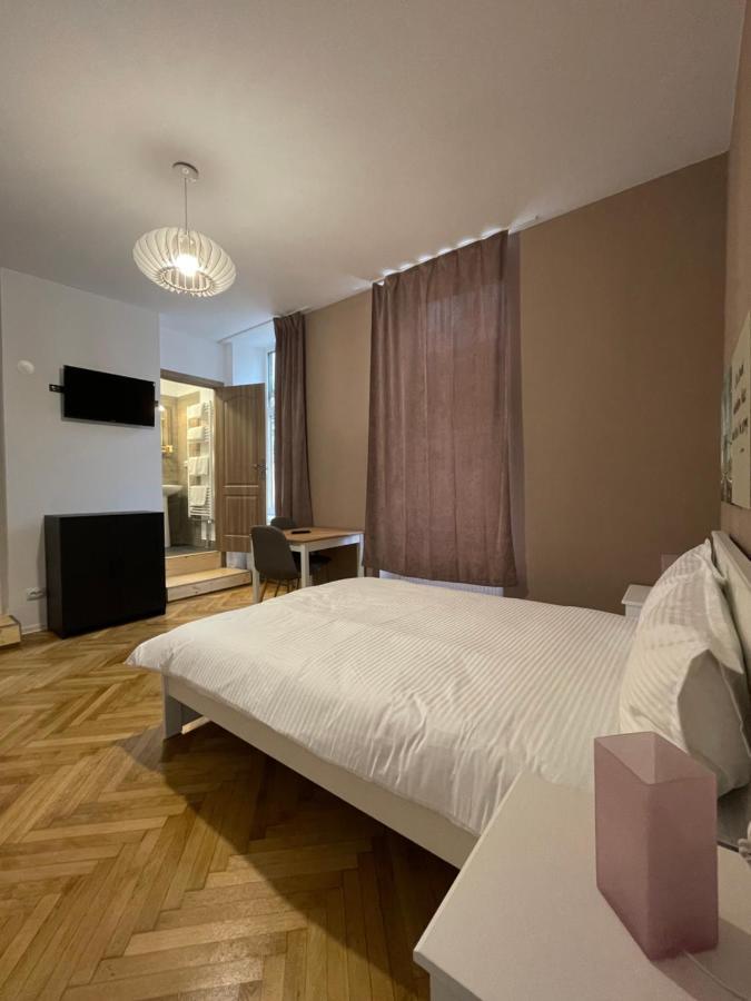 Schei Central Studios In The Heart Of Брашов Екстер'єр фото